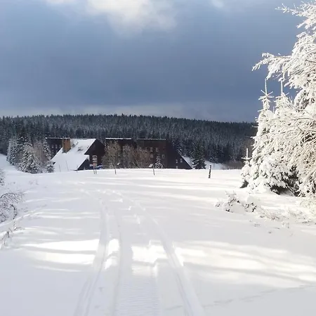 Tetrevi Boudy Pec pod Sněžkou